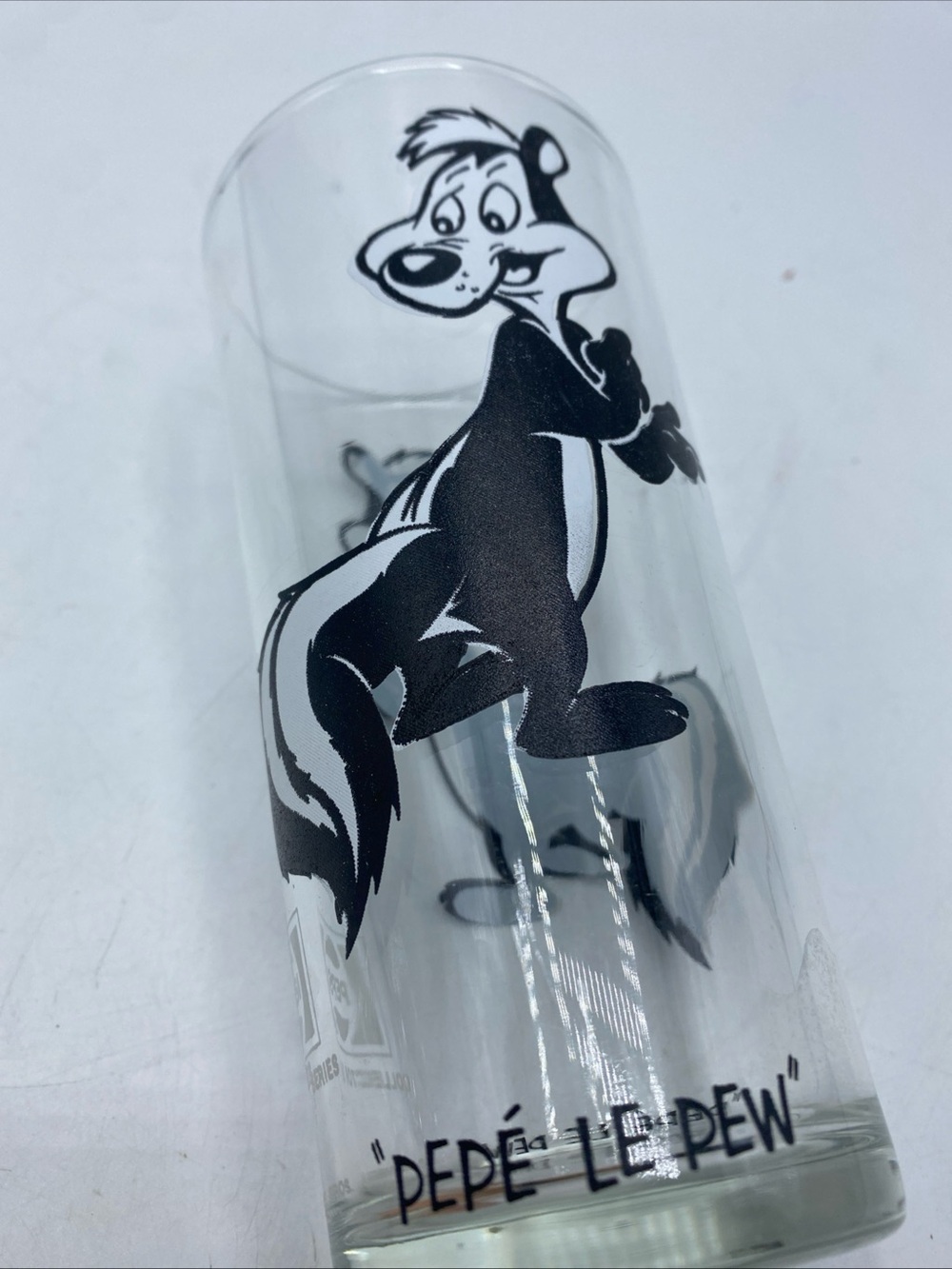 Vintage PEPE LE PEW 1973 Pepsi Collector Series Glass Looney Tunes Warner Bros - Picture 6 of 7